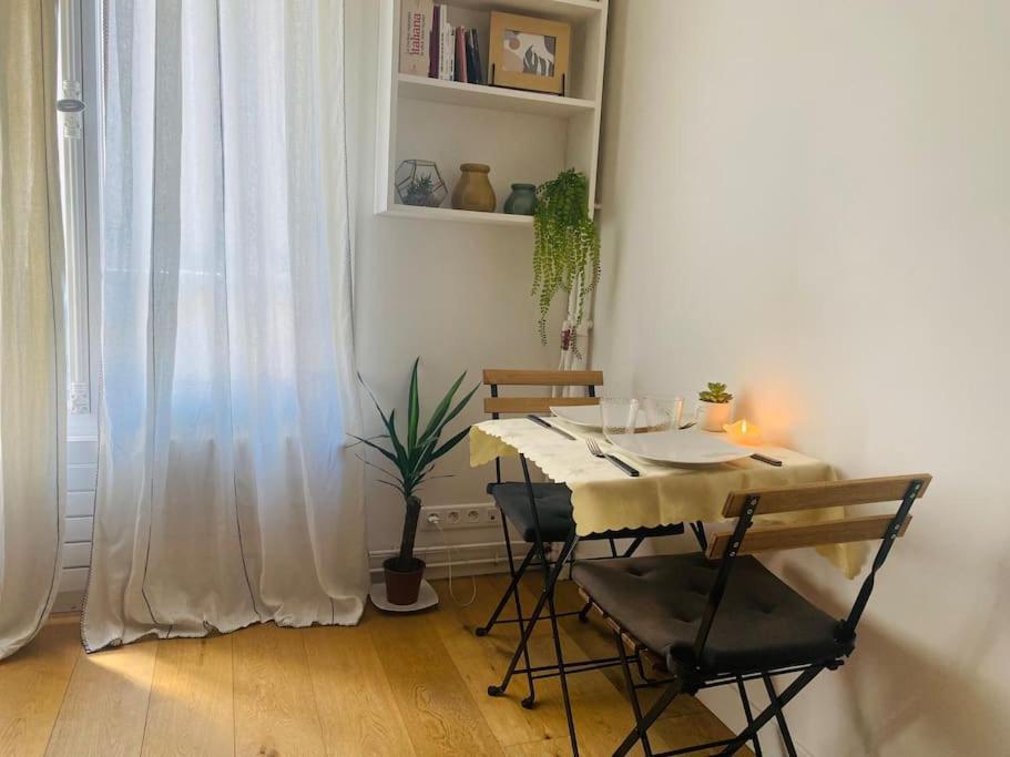 Paris - Appartement Cosy - Tour Eiffel A Pied Buitenkant foto